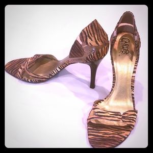 Tiger Print, cutout, Carlos Santana, 3inch heels